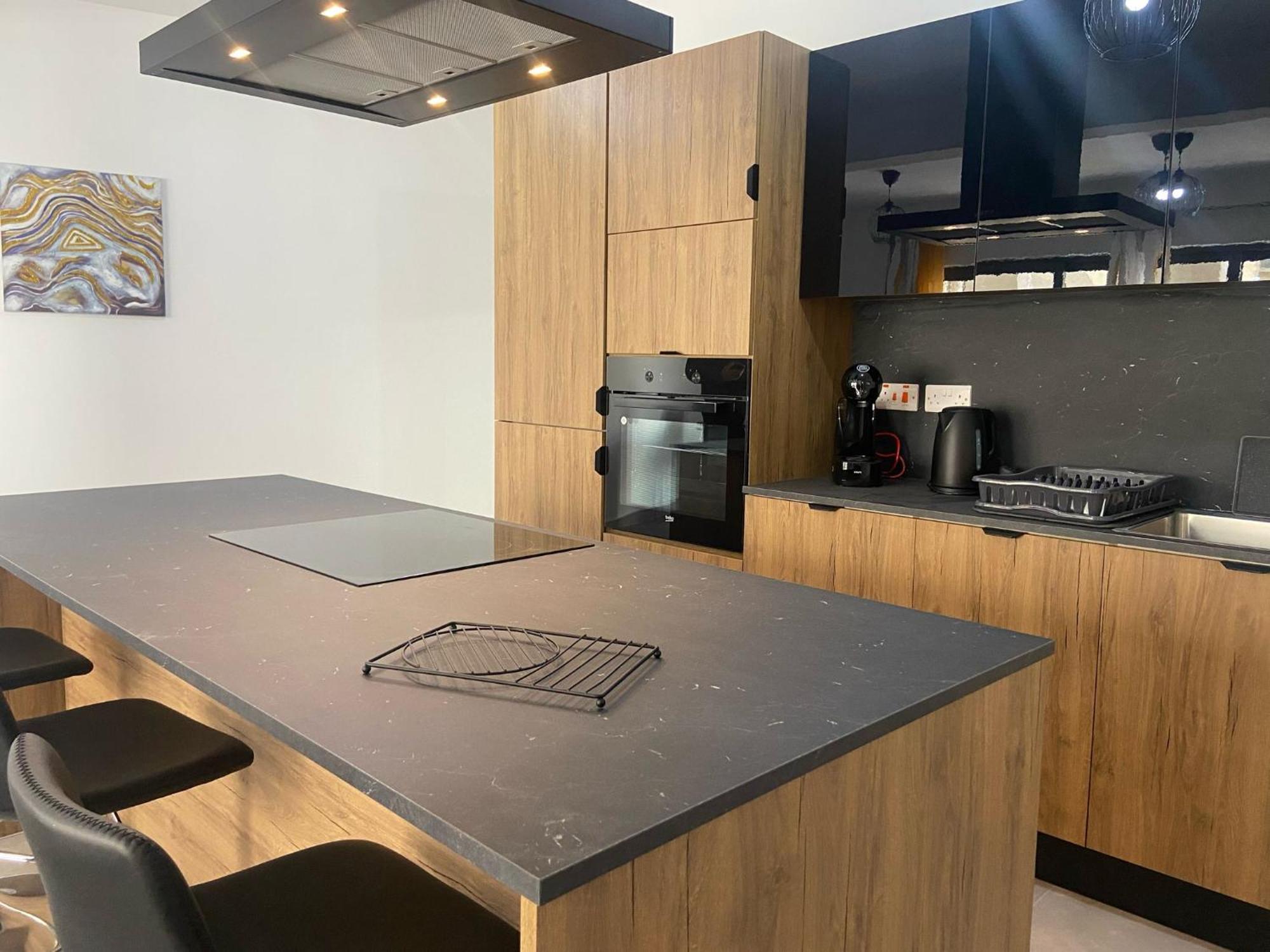 Brand New 2 Bedroom Apartment